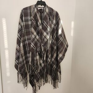 BCBGeneration Shawl Soft Cozy Fringe Women One Size Fits Most Grey, Black Brown